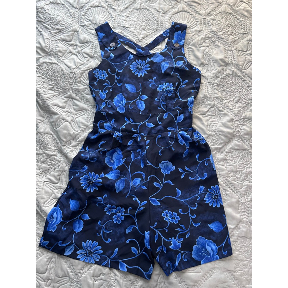 Kathie Lee Collection Blue Floral Romper Size 8 Scoop Neck Criss Cross Back
